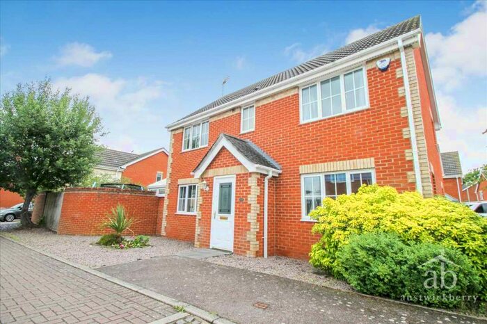 4 Bedroom Detached House To Rent In Dobbs Drift, Kesgrave, Ipswich, IP5