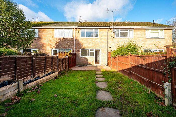 2 Bedroom Semi-Detached House To Rent In Woking, St Johns, Woking, GU21