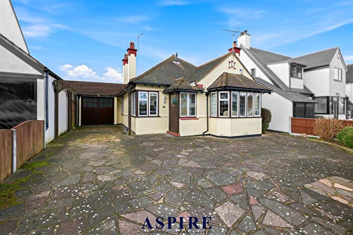 3 Bedroom Detached Bungalow For Sale In Theobald Road, Leigh On Sea, SS9