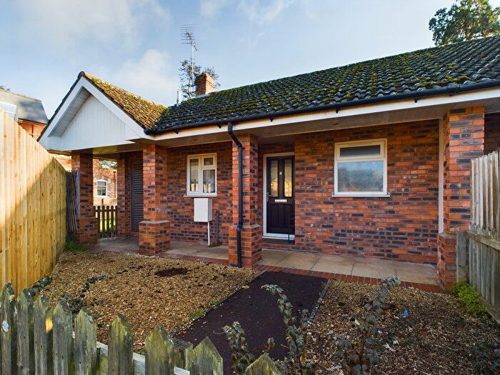 1 Bedroom Terraced Bungalow For Sale In Graftonbury Mews, Hereford, HR2