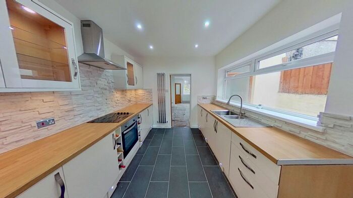 3 Bedroom Semi-Detached House To Rent In Pleasant View, Ynysybwl, Pontypridd CF37