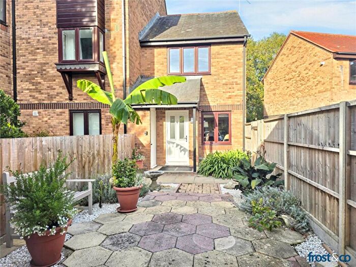 2 Bedroom Semi Detached House For Sale In Catalina Drive, Baiter Park, Poole, Dorset, BH15