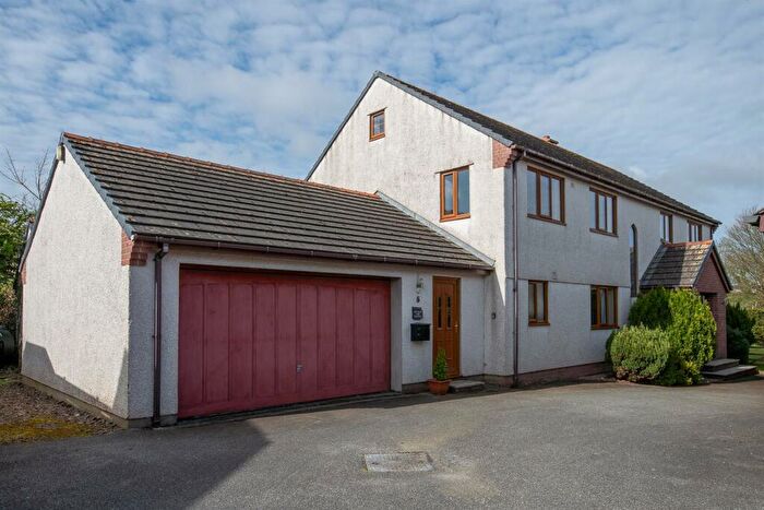 5 Bedroom House For Sale In Swn Y Don, Benllech, LL74