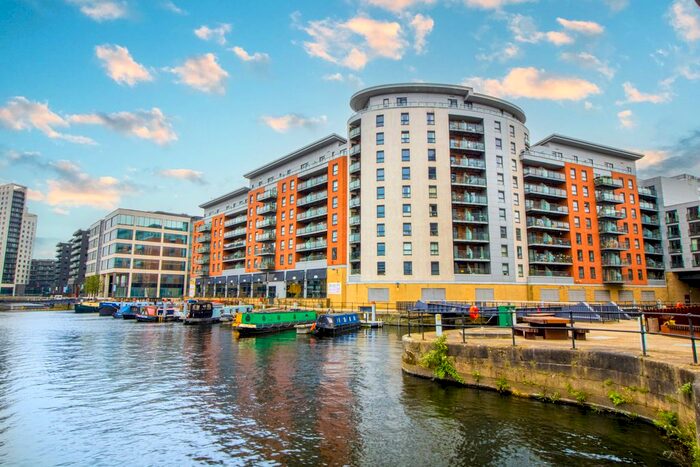 2 Bedroom Flat To Rent In Chadwick Street, Hunslet, Leeds, LS10