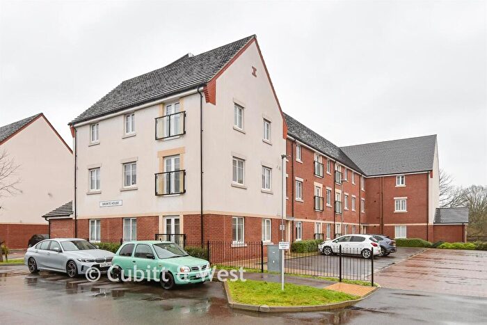2 Bedroom Flat For Sale In Cornwell Avenue, Forge Wood, Crawley, West Sussex, RH10
