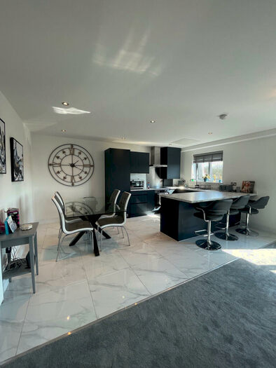 2 Bedroom Apartment To Rent In Marina View, Barden Marina Apartments, BB12