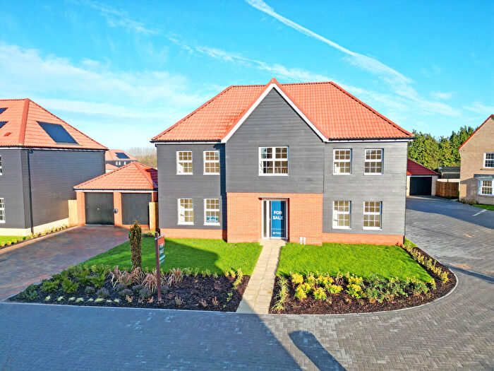 5 Bedroom Detached House For Sale In Constable Gardens, East Bergholt, CO7