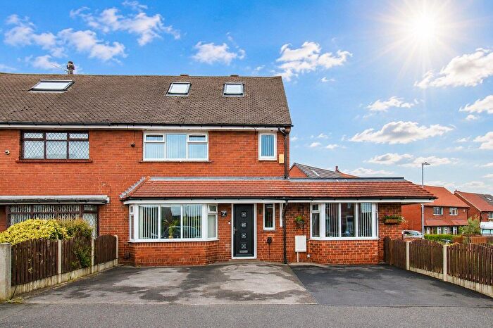 4 Bedroom Semi-Detached House For Sale In Edge Avenue, Dewsbury, WF12