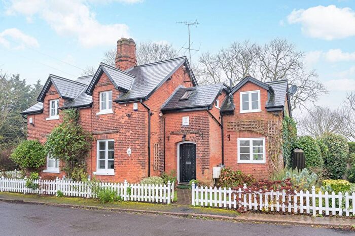 3 Bedroom Cottage To Rent In Bentley Heath, Hadley Wood, Barnet, EN5