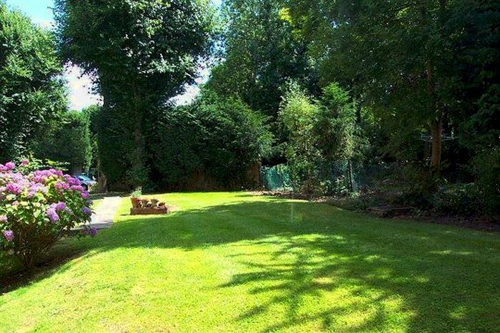 1 Bedroom Flat To Rent In Crescent Court, Crouch End, London, N8