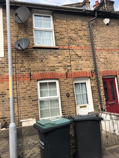 2 Bedroom Terraced House To Rent In Railway Street, Gravesend, Kent, DA11