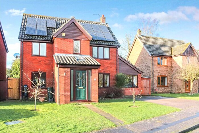 4 Bedroom Detached House For Sale In Alder Close, Poringland, Norwich, Norfolk, NR14