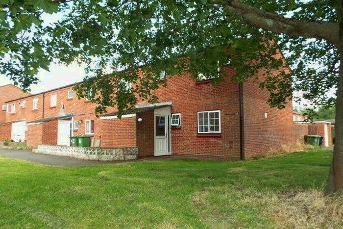 4 Bedroom Property To Rent In Exhall Close, Redditch, B98