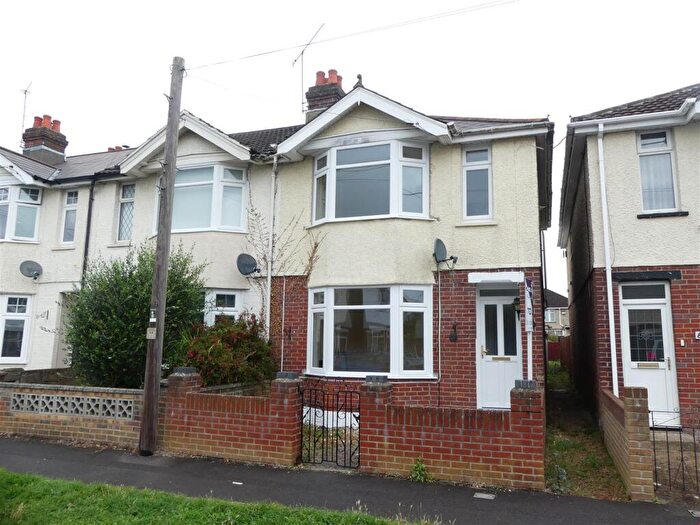 2 Bedroom End Of Terrace House To Rent In Downs Park Crescent, Eling, Totton, SO40