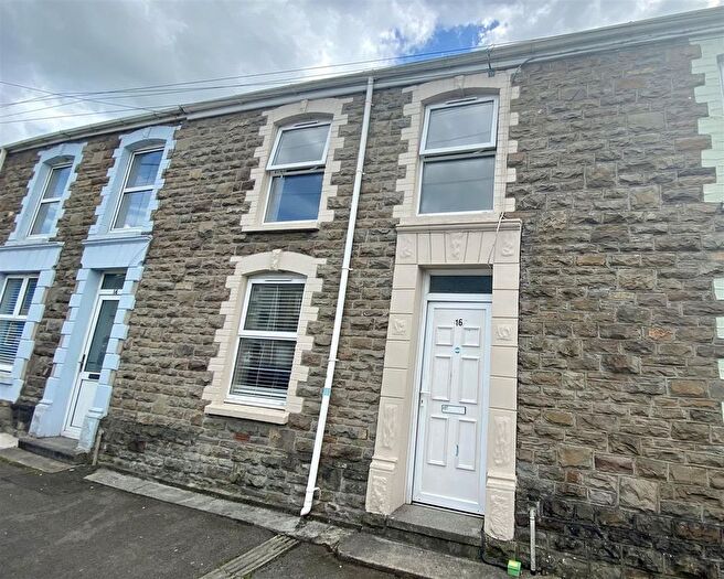 3 Bedroom Terraced House To Rent In Station Road, Ammanford, SA18