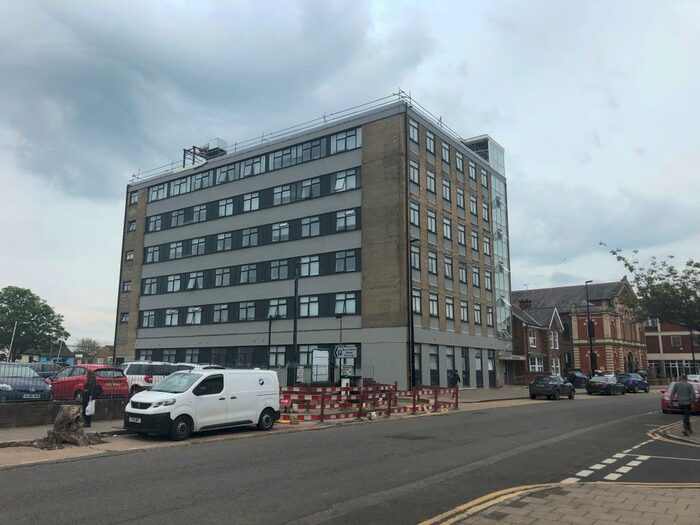 1 Bedroom Apartment To Rent In Buckingham Street, Aylesbury, HP20