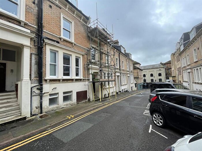 1 Bedroom Flat To Rent In Verulum Place, Bournemouth, BH1