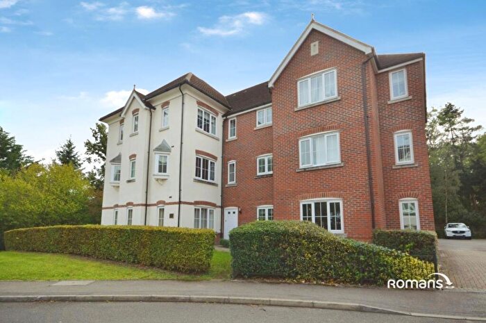 2 Bedroom Apartment For Sale In Elvetham Rise, Chineham, Basingstoke, RG24