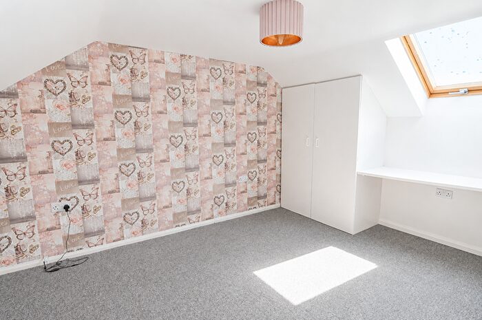 3 Bedroom Maisonette To Rent In A Wootton Road, Grimsby, DN33