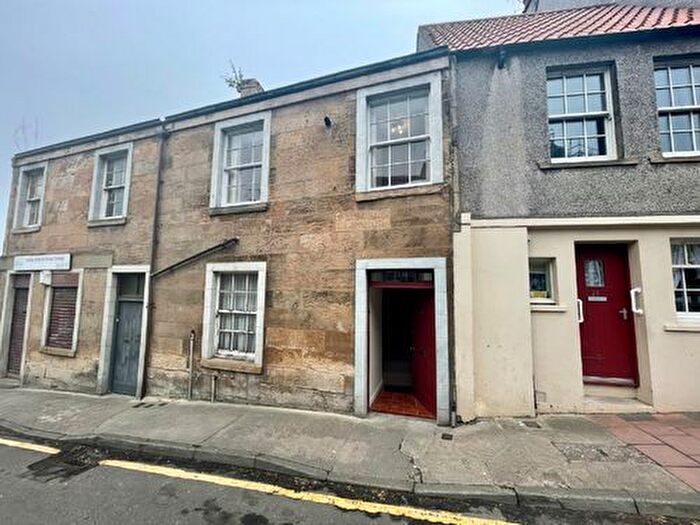 1 Bedroom Flat To Rent In Townhall Street, Inverkeithing, KY11