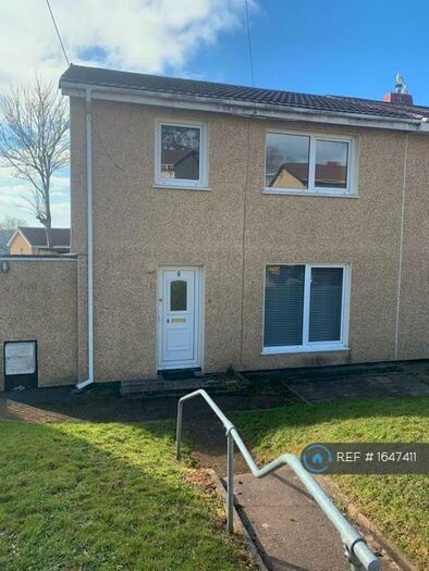 3 Bedroom Semi-Detached House To Rent In Davy Close, Newport, NP20