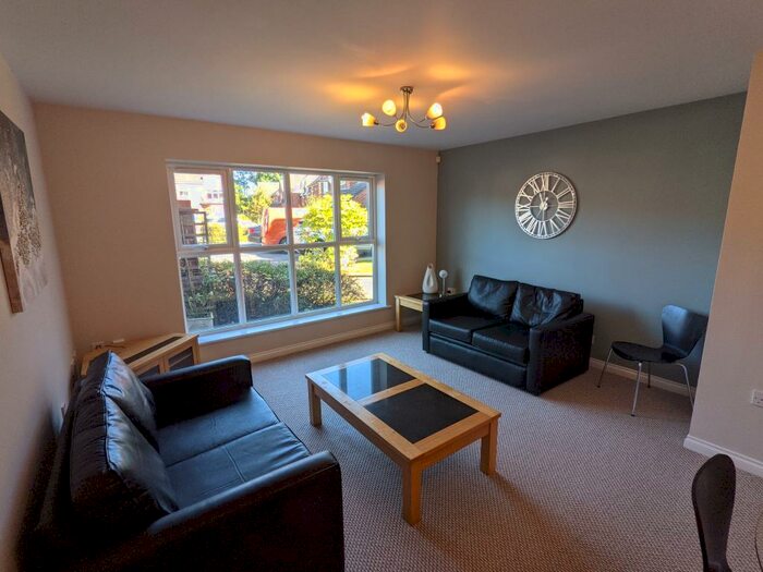 2 Bedroom Ground Flat To Rent In Roundhaven, Durham, DH1