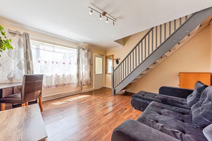 2 Bedroom Terraced House For Sale In Hebden Walk, Grantham, NG31