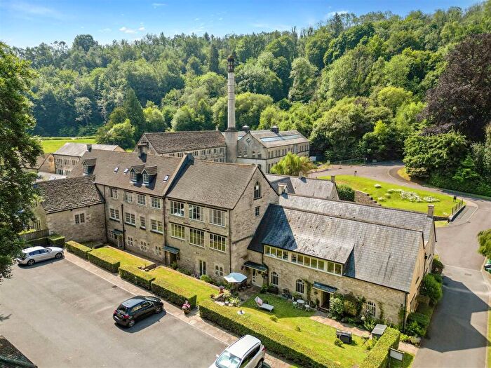 2 Bedroom Apartment For Sale In Longfords Mill, Minchinhampton, Stroud, GL6