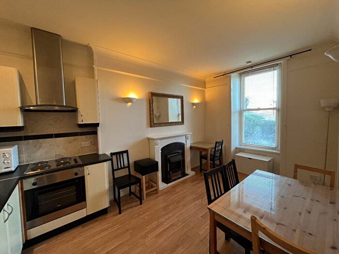 1 Bedroom Flat To Rent In Leith Walk, Leith, Edinburgh, EH6