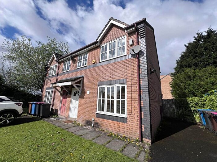 3 Bedroom Semi-Detached House To Rent In Coconut Grove, Salford, M6