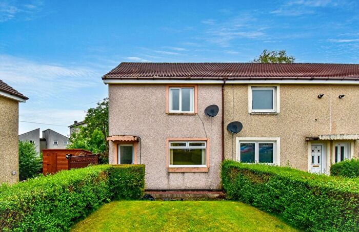 2 Bedroom End Of Terrace House To Rent In Montrose Gardens, Kilsyth, G65