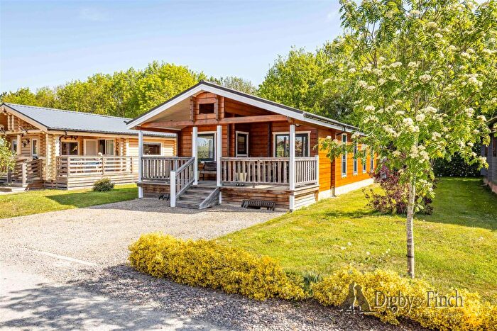 2 Bedroom Park Home For Sale In Hoby Road, Asfordby, Melton Mowbray, LE14