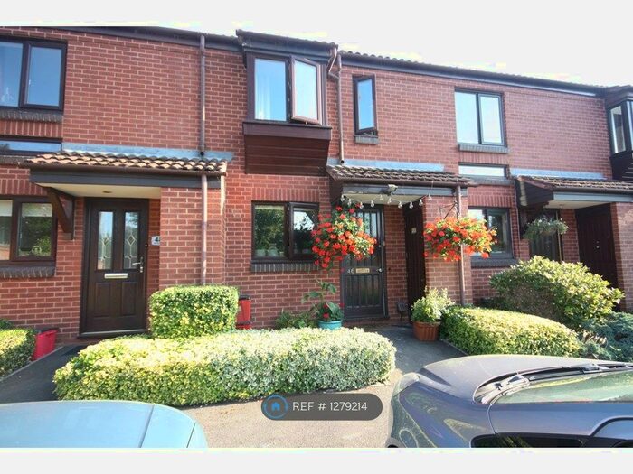 2 Bedroom Terraced House To Rent In Spring Pool, Warwick CV34