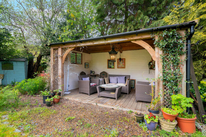 5 Bedroom Detached House For Sale In Durham Avenue, Bromley, BR2