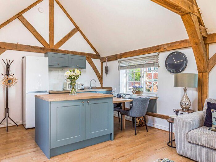 1 Bedroom Property To Rent In The Annexe, Black Cat Cottage, PO18