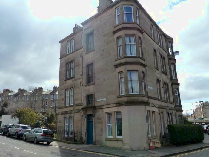1 Bedroom Flat To Rent In Comely Bank Row, Stockbridge, Edinburgh, EH4