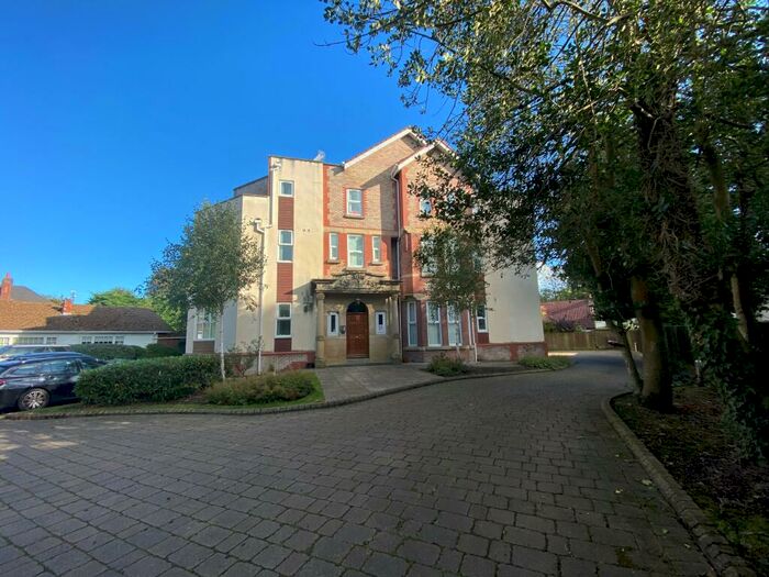 2 Bedroom Apartment To Rent In Victoria Road, Formby, L37