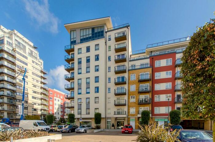 Studio To Rent In Colindale, Colindale, London, NW9