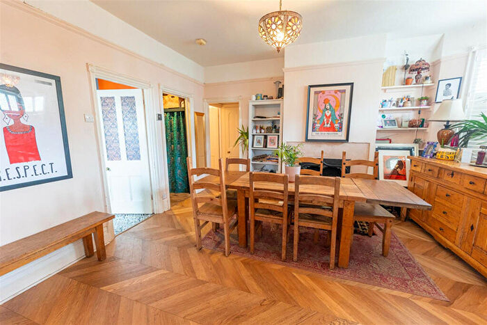 2 Bedroom Semi-Detached Bungalow For Sale In Walton Road, Clacton-On-Sea, CO15