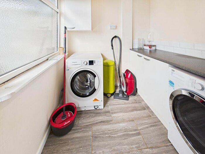 2 Bedroom End Of Terrace House For Sale In Cotswold Corner, Great Rollright, Chipping Norton, OX7