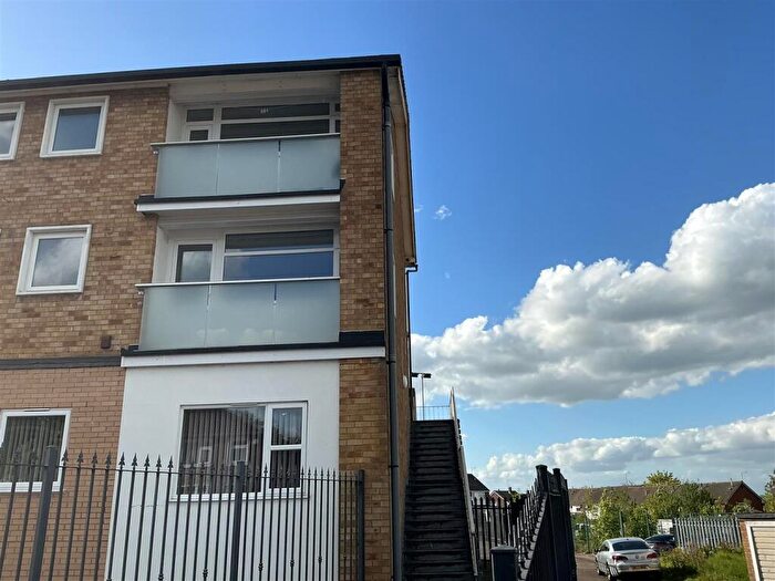 1 Bedroom Flat To Rent In A Blackwood Avenue Rugby Warwickshire, CV22