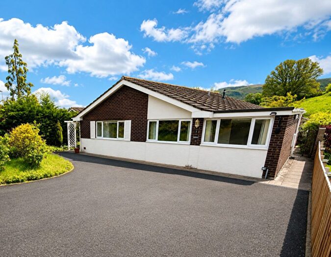 3 Bedroom Bungalow To Rent In Brecon Road, Builth Wells, LD2