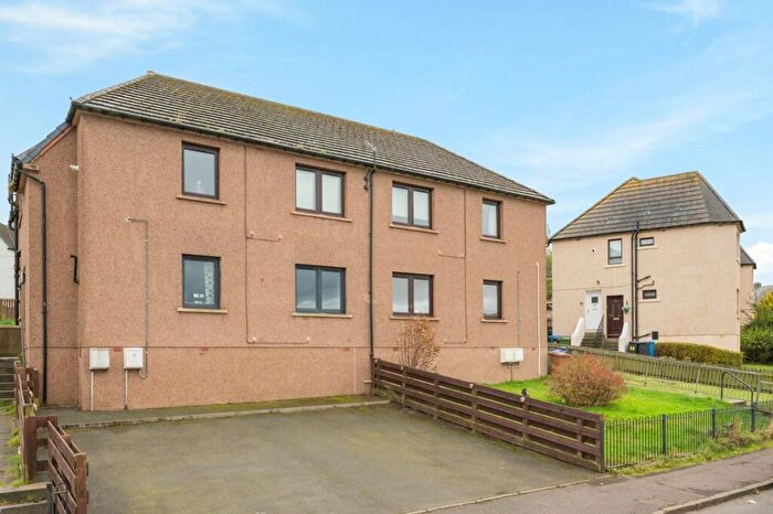 2 Bedroom Flat For Sale In Auldhill Avenue, Bridgend, EH49