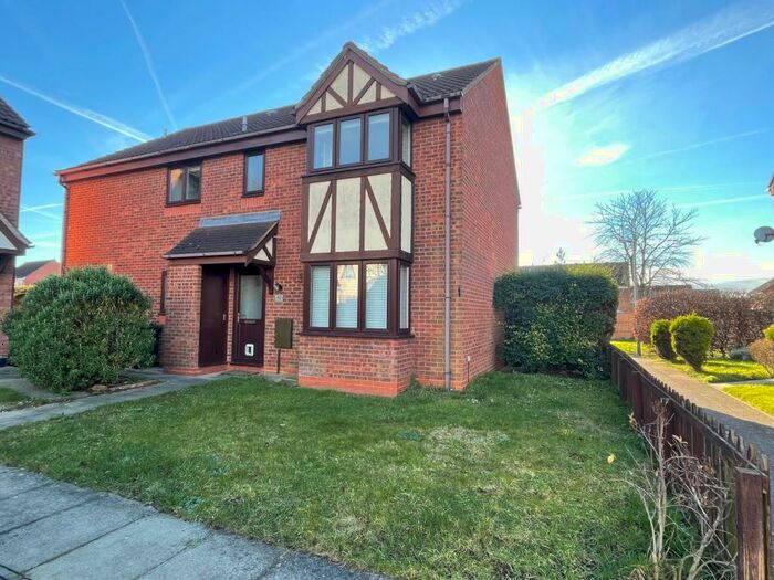 2 Bedroom End Of Terrace House To Rent In Bunyan Road, Biggleswade, SG18