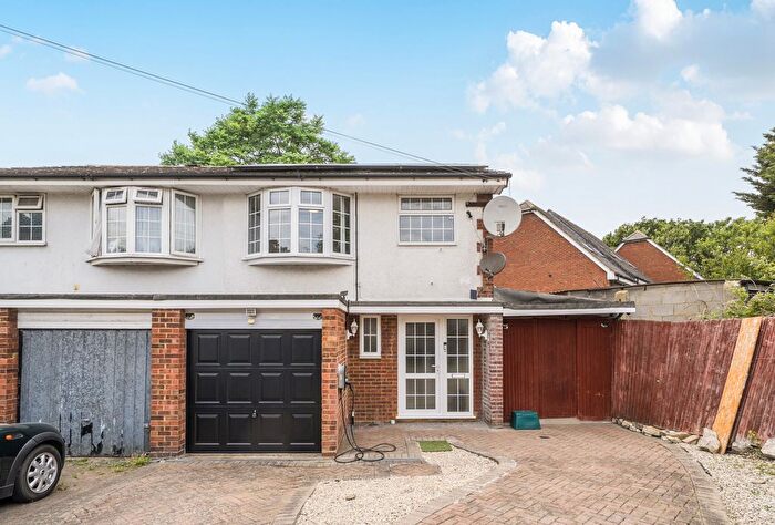 3 Bedroom Semi Detached House For Sale In Stanmore Gardens, Sutton, SM1