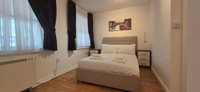 2 Bedroom Flat To Rent In Toynbee Street, London, E1