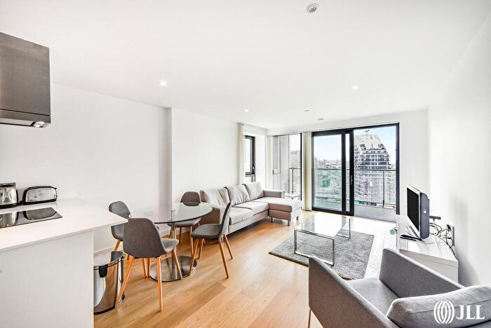 2 Bedroom Flat To Rent In Horizons Tower, Yabsley Street, E14