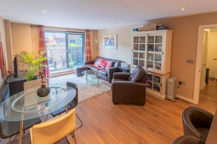 2 Bedroom Flat To Rent In Chapter Way, London, SW19