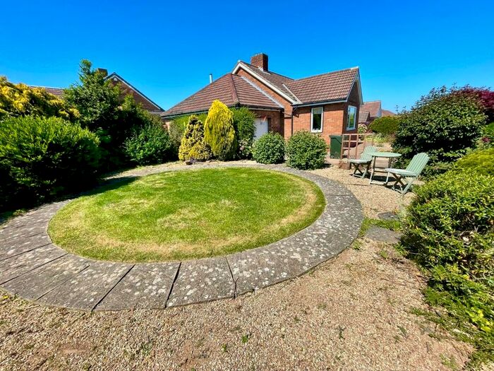 3 Bedroom Detached Bungalow For Sale In Grange Crescent, Marton-In-Cleveland, Middlesbrough, TS7