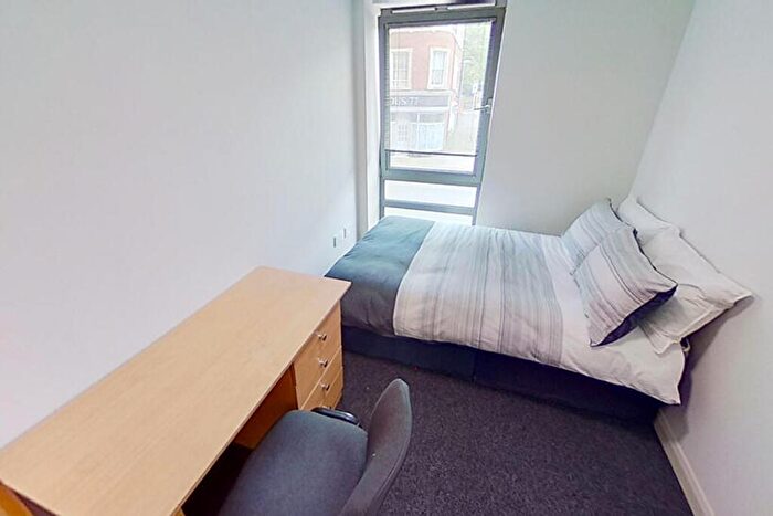 5 Bedroom House To Rent In Mansfield Road, Nottingham, NG1